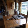 イングランド南西端コーンウォールに住む陶芸家の自宅の和風のたたきと小上がりと囲炉裏
